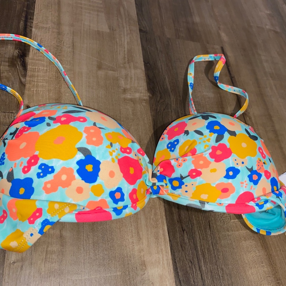 CYN & LUCA Floral Bikini Top Size XL - Picture 2 of 5